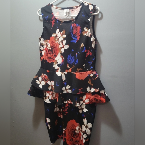 Jules & Leopold Black with Red and Blue Floral Skirt Suit - Picture 1 of 5